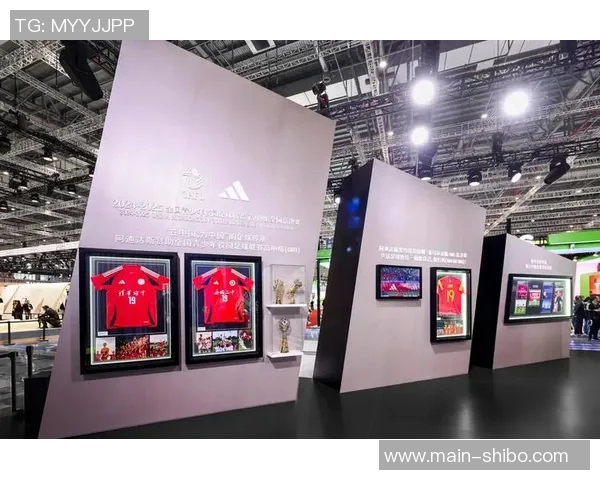 阿迪达斯发布世界杯用球历届冠军球星齐聚助阵