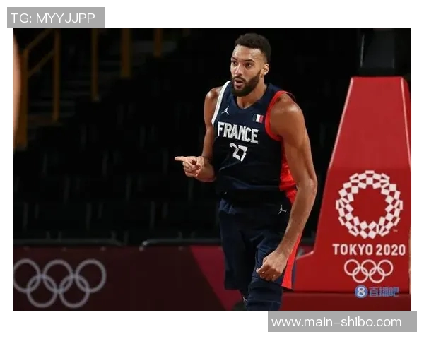 戈贝尔两年首次尝试三分球未中贡献13分12篮板展现进步决心